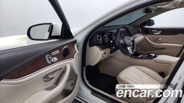 Mercedes-Benz E-Class E220d Exclusive