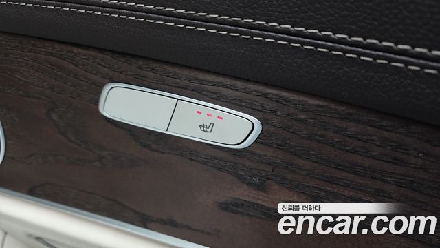 Mercedes-Benz E-Class E220d Exclusive