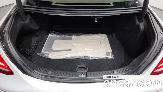 Mercedes-Benz E-Class E220d Exclusive