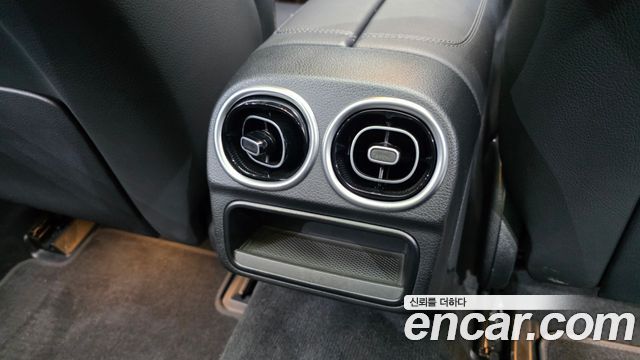 Mercedes-Benz C-Class C200 4MATIC Avantgarde