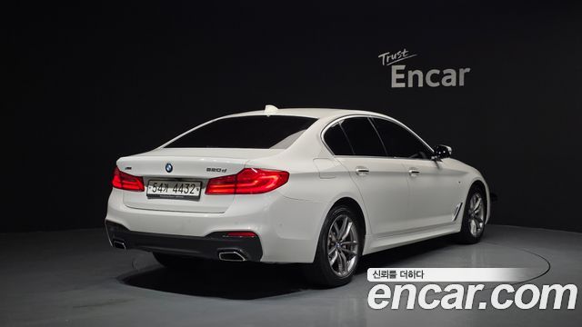 BMW 5-Series 520d xDrive M Sport Package