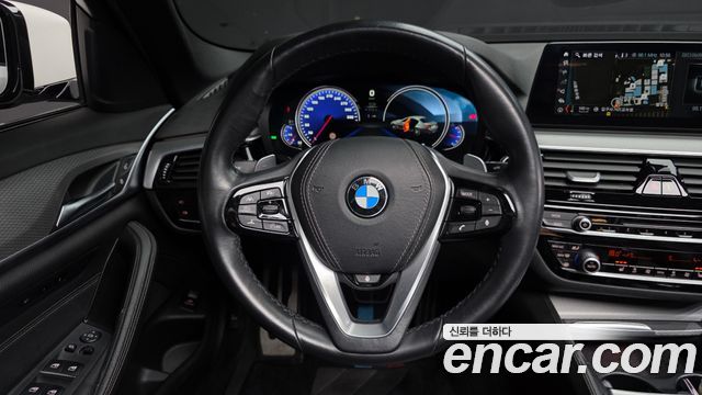 BMW 5-Series 520d xDrive M Sport Package