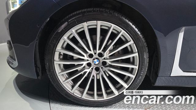 BMW 7-Series 730d xDrive Design Pure Excellence
