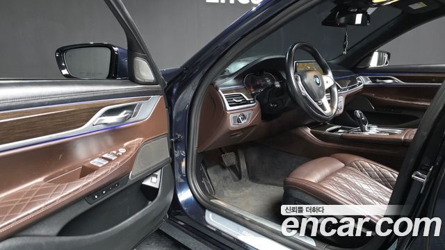 BMW 7-Series 730d xDrive Design Pure Excellence