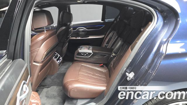 BMW 7-Series 730d xDrive Design Pure Excellence
