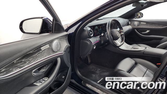 Mercedes-Benz E-Class E350 4MATIC AMG Line Edition