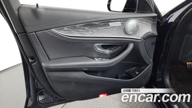 Mercedes-Benz E-Class E350 4MATIC AMG Line Edition