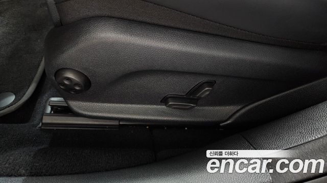 Mercedes-Benz E-Class E350 4MATIC AMG Line Edition