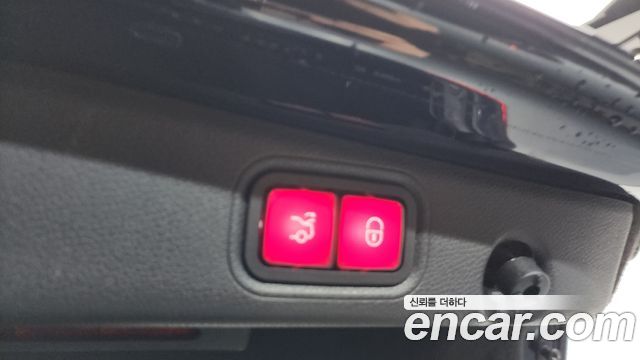 Mercedes-Benz E-Class E350 4MATIC AMG Line Edition