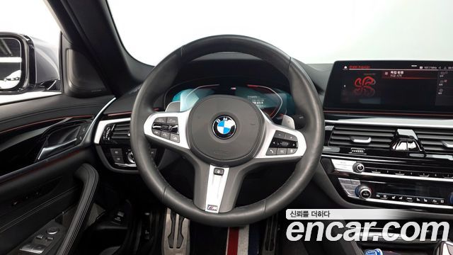 BMW 5-Series 530i M Sport Package Plus