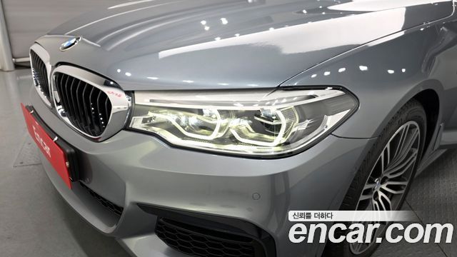 BMW 5-Series 530i M Sport Package Plus