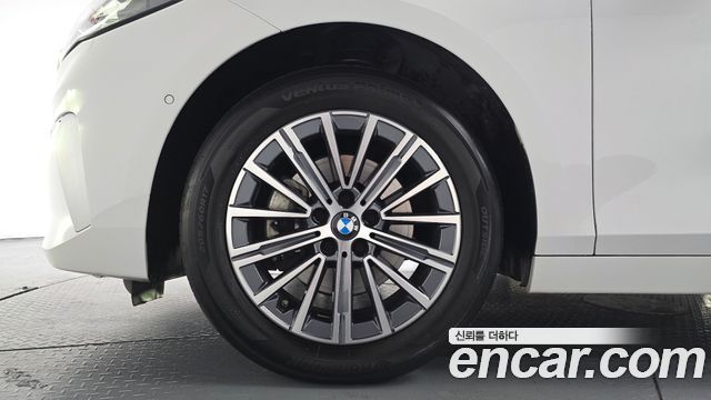 BMW 2-Series 220i Luxury