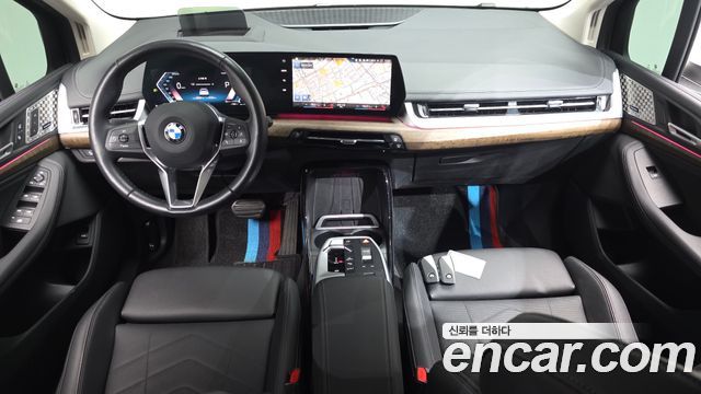 BMW 2-Series 220i Luxury