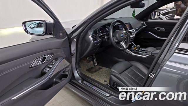 BMW 3-Series 330e M Sport