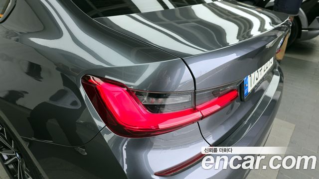 BMW 3-Series 330e M Sport