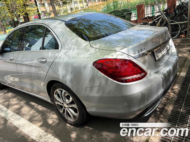 Mercedes-Benz C-Class C200 Avantgarde
