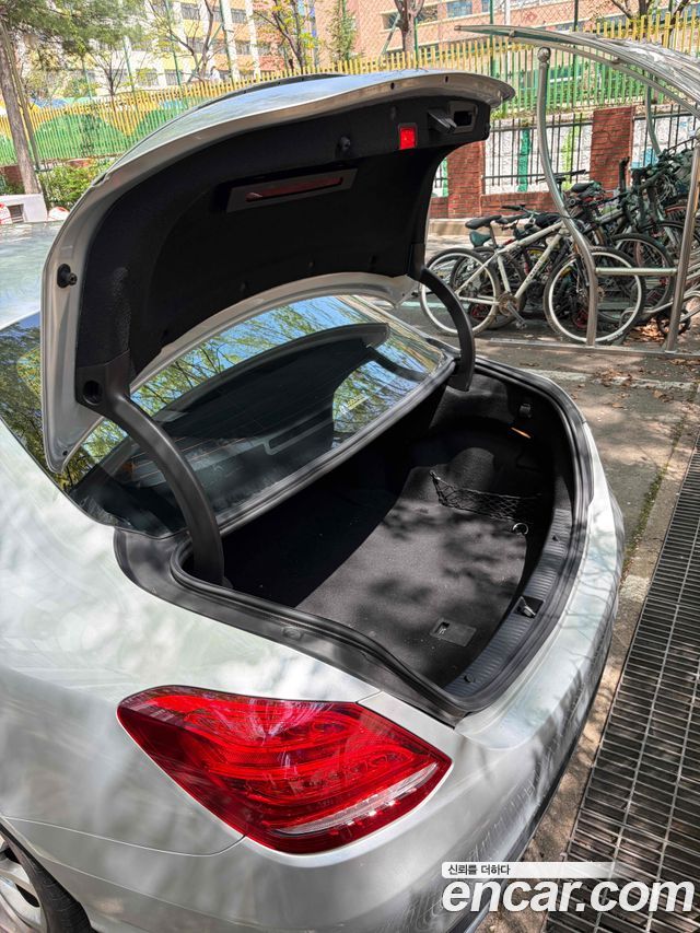 Mercedes-Benz C-Class C200 Avantgarde
