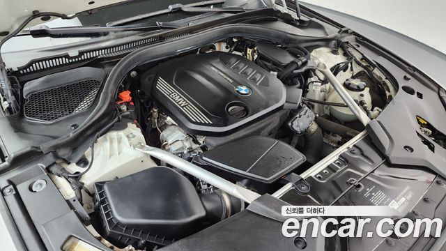 BMW 5-Series 520d xDrive Luxury Plus