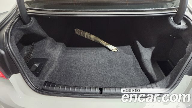 BMW 5-Series 520d xDrive Luxury Plus