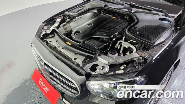 Mercedes-Benz E-Class E450 4MATIC Exclusive