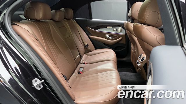 Mercedes-Benz E-Class E450 4MATIC Exclusive
