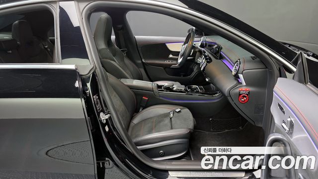 Mercedes-Benz CLA-Class CLA250 4MATIC