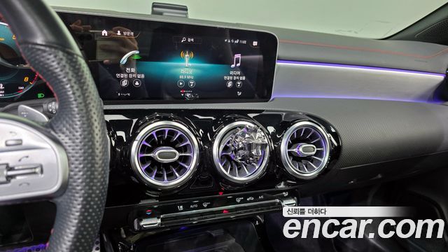 Mercedes-Benz CLA-Class CLA250 4MATIC