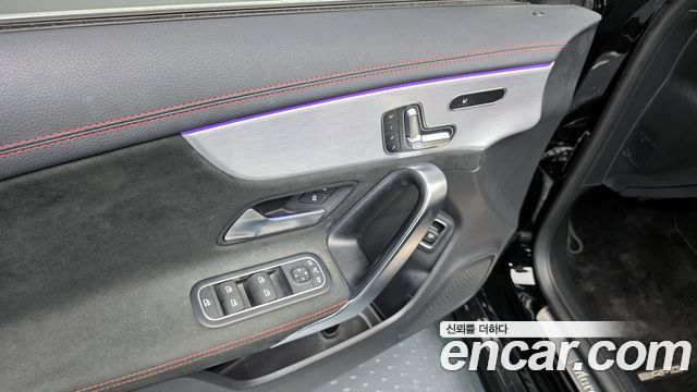 Mercedes-Benz CLA-Class CLA250 4MATIC