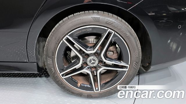 Mercedes-Benz CLA-Class CLA250 4MATIC