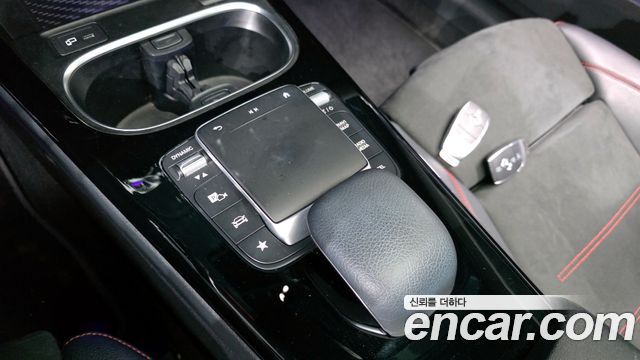 Mercedes-Benz CLA-Class CLA250 4MATIC