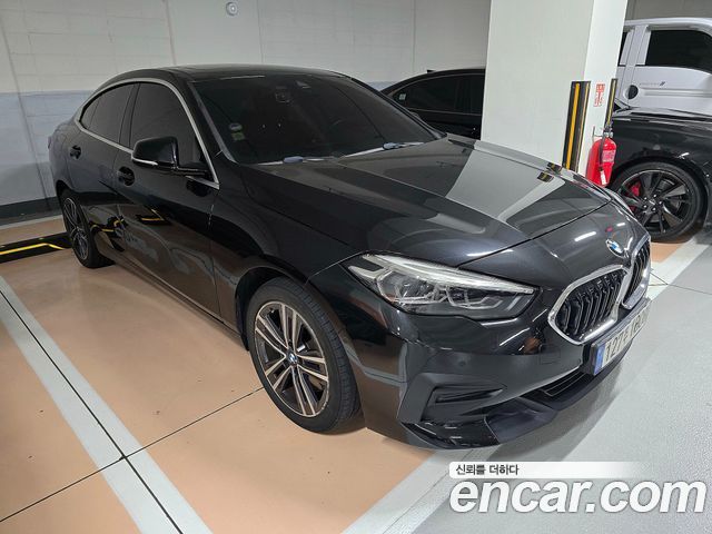 BMW 2-Series 220i Advantage