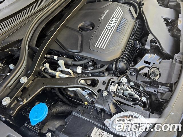 BMW 2-Series 220i Advantage