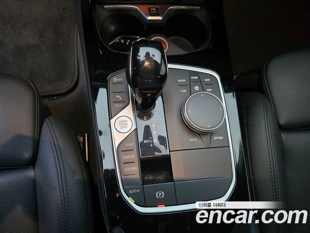 BMW 2-Series 220i Advantage