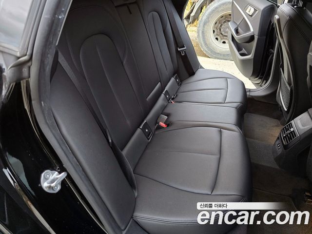 BMW 2-Series 220i Advantage