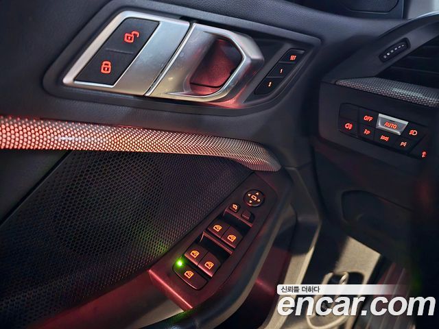 BMW 2-Series 220i Advantage