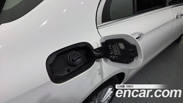 Mercedes-Benz E-Class E250 Exclusive