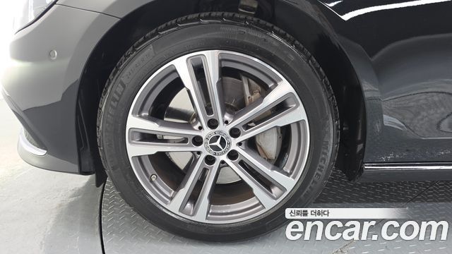 Mercedes-Benz E-Class E350 4MATIC Avantgarde