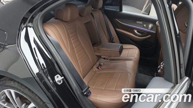 Mercedes-Benz E-Class E350 4MATIC Avantgarde