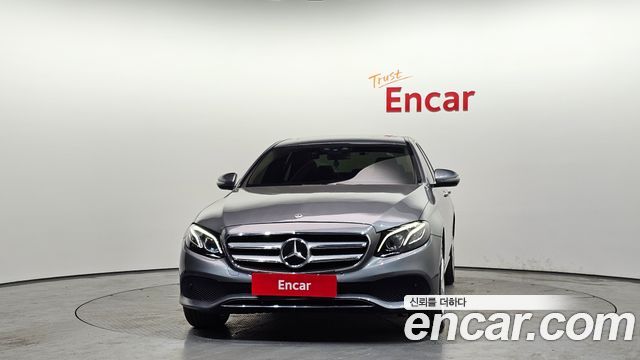Mercedes-Benz E-Class E220d Avantgarde