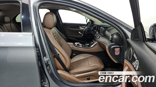 Mercedes-Benz E-Class E220d Avantgarde