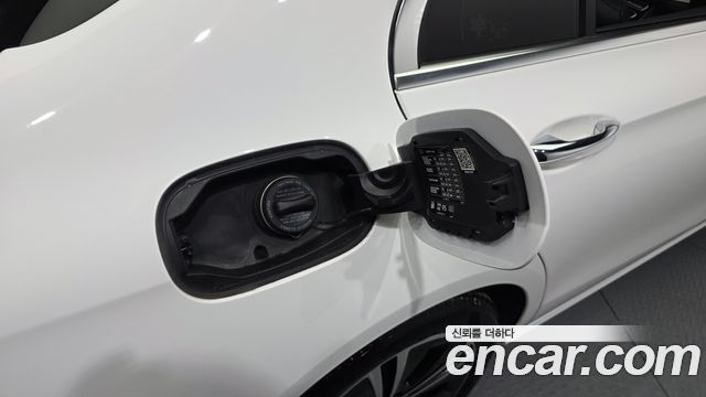 Mercedes-Benz E-Class E250 Avantgarde
