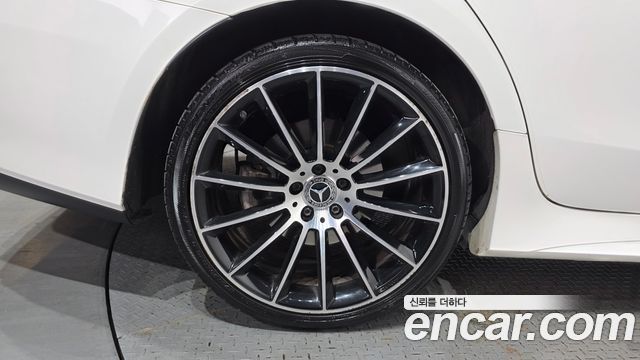 Mercedes-Benz CLS-Class CLS400d 4MATIC AMG Line