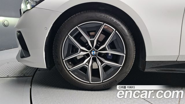 BMW 5-Series 520i M Sport