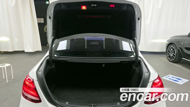 Mercedes-Benz E-Class E300 4MATIC Avnatgarde