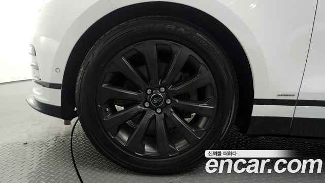 Land Rover Range Rover Velar 3.0 D300 R-Dynamic SE