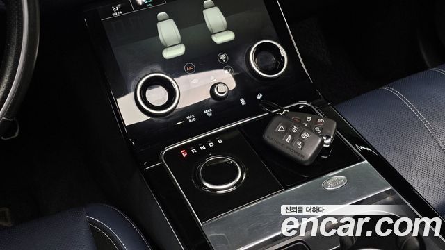 Land Rover Range Rover Velar 3.0 D300 R-Dynamic SE