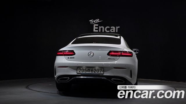 Mercedes-Benz E-Class E450 4MATIC Coupe