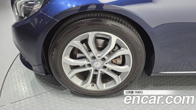Mercedes-Benz C-Class C200 Avantgarde