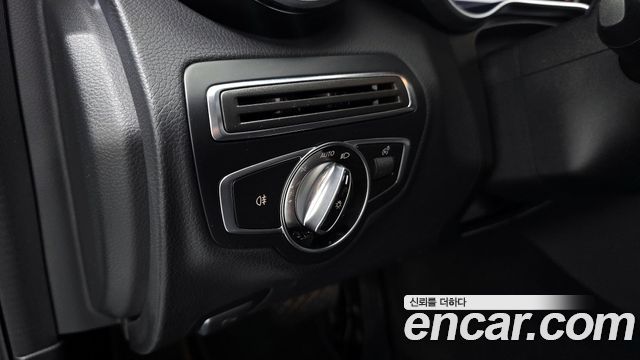 Mercedes-Benz C-Class C200 Avantgarde
