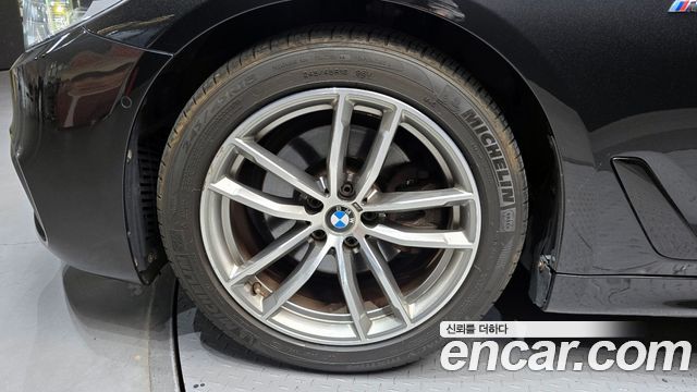 BMW 5-Series 520d M Sport Package Plus